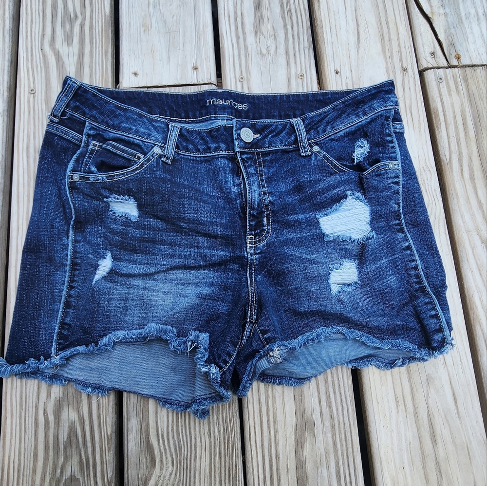 Maurices Distressed Denim Shorts size 16